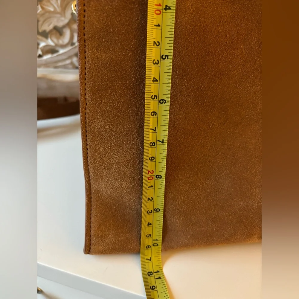 Claudia Firenze Suede Camel Bag NWT w/Shoulder Strap - Picture 15 of 17